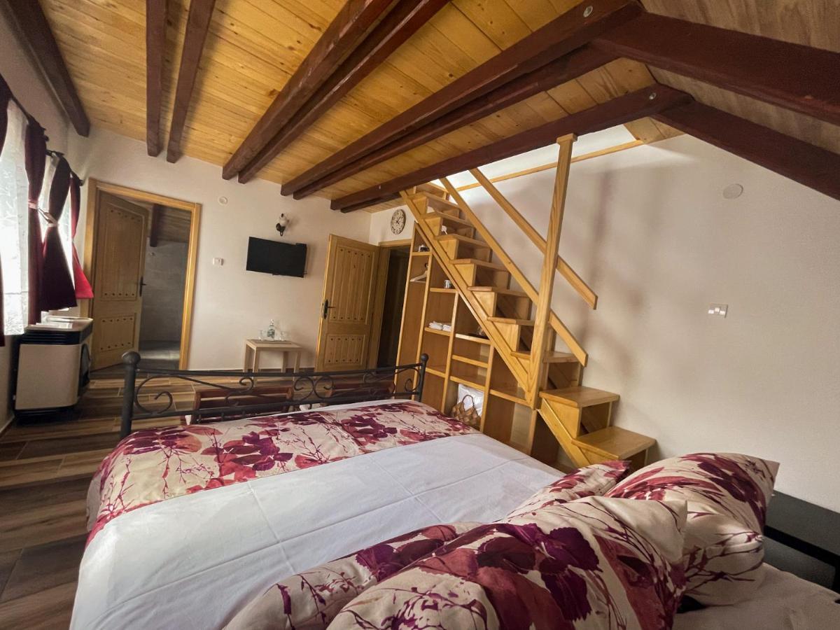 Vila Davidovic-Fruska Gora Mandelos ภายนอก รูปภาพ